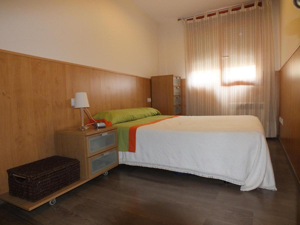 La Llar De Peramola Apartment Luaran gambar